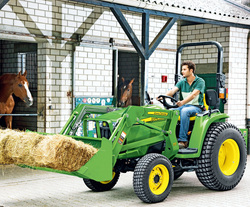 IPSO Agricultura si John Deere, un nou tractor pe piata romaneasca - Agrimedia.ro